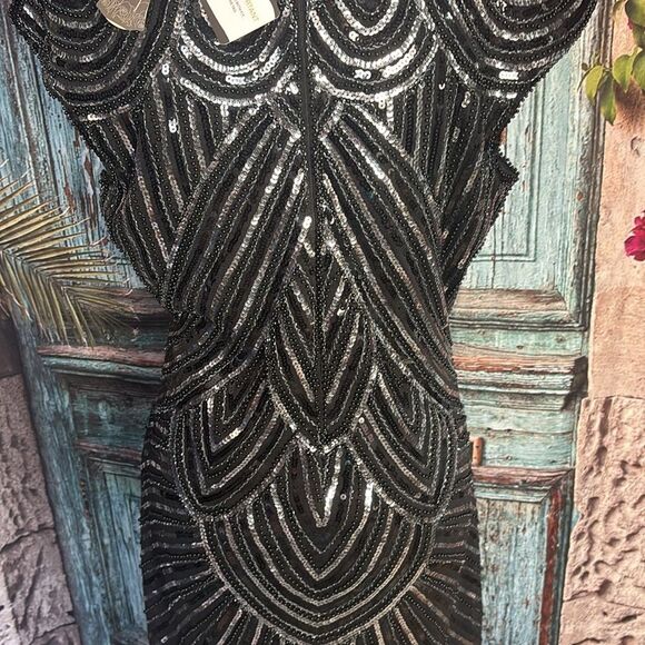Meet your retro beauty NWT black beaded flapper dress, size XL - Picture 12 of 16